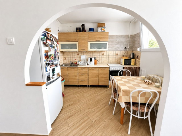 Eladó panellakás, Mohácson 26.95 M Ft, 2 szobás