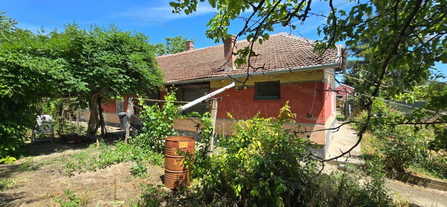 Eladó családi ház, Csépán 7.5 M Ft, 2 szobás