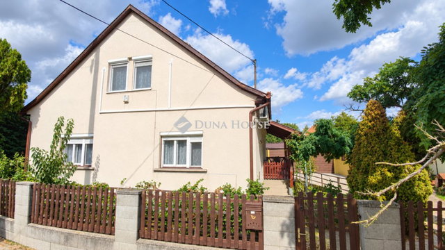 Eladó családi ház, Gyömrőn 111.9 M Ft, 4 szobás