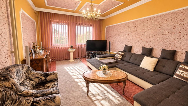 Eladó családi ház, Debrecenben 115 M Ft, 6 szobás
