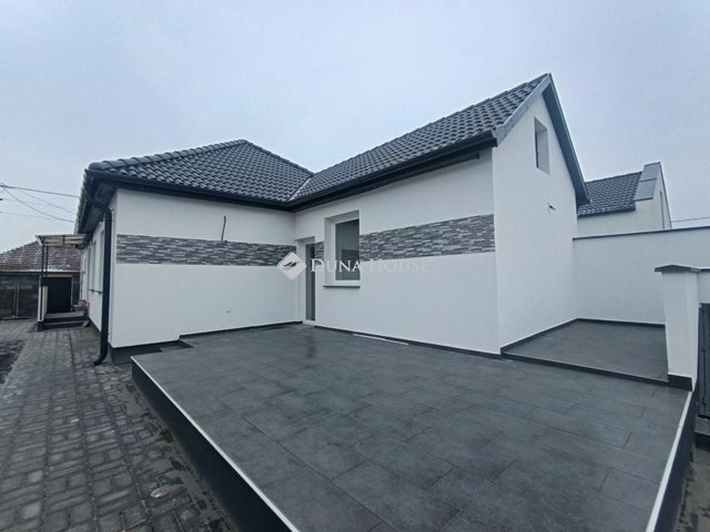 Eladó családi ház, Nagykátán 75 M Ft, 4 szobás