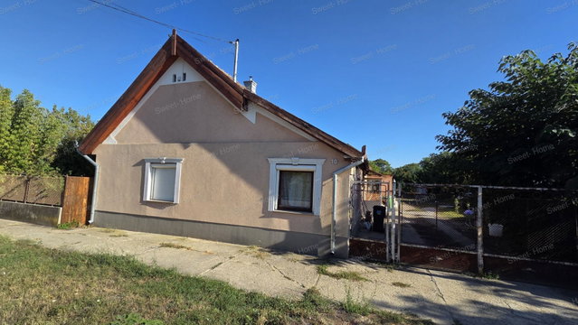 Eladó családi ház, Kerekegyházán 33.9 M Ft, 4 szobás