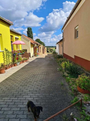 Eladó hotel, Zalakaroson 99 M Ft, 10 szobás / költözzbe.hu
