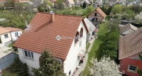 Eladó családi ház, Székesfehérvárott 119.9 M Ft, 8 szobás