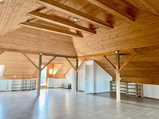 Eladó családi ház, Vezsenyen 45 M Ft, 6 szobás