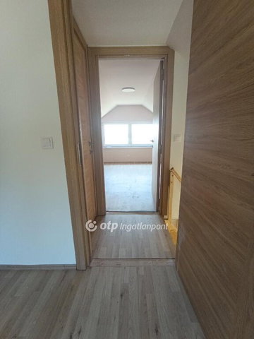 Eladó családi ház, Tárnokon 69.9 M Ft, 4 szobás