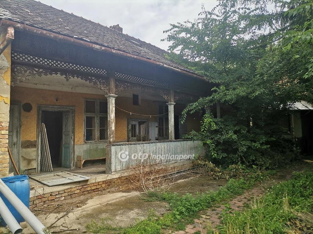 Eladó téglalakás, Békéscsabán 29.9 M Ft, 2 szobás