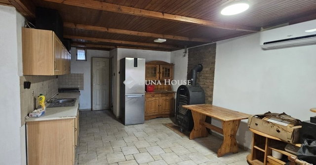 Eladó családi ház, Nagykozáron 59.99 M Ft, 2 szobás