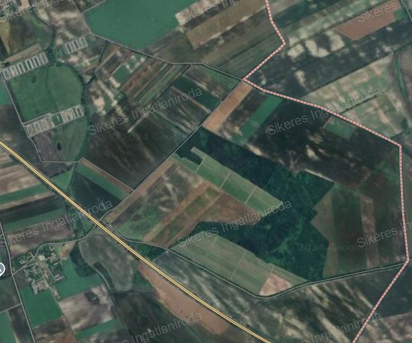 Ipari · 667 m² · 9.990.000 Ft