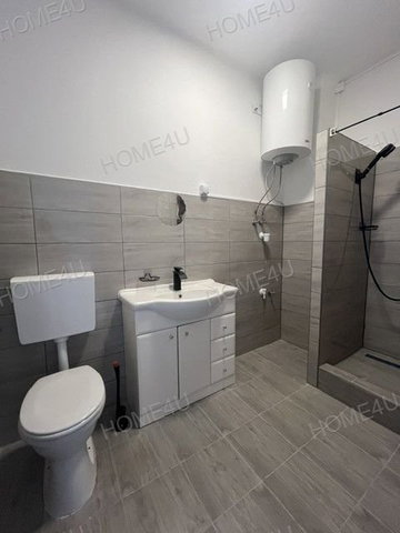 Eladó családi ház, Szolnokon 16.9 M Ft, 2 szobás