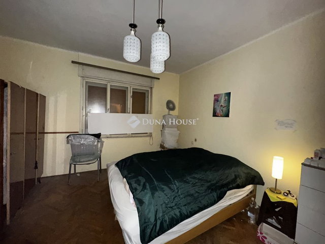 Eladó családi ház, Miszlán 12 M Ft, 3 szobás