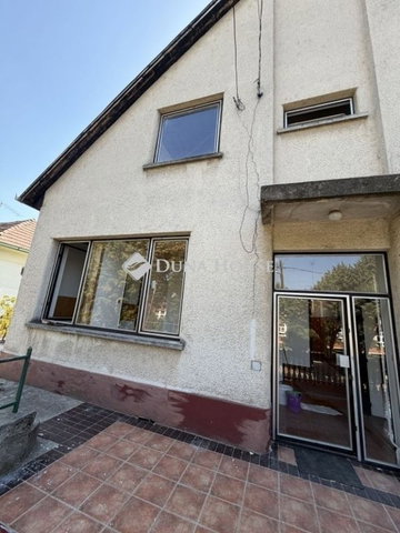 Eladó családi ház, Budapesten, XXI. kerületben 90 M Ft, 6 szobás