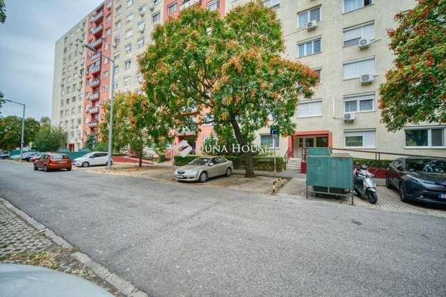 Eladó panellakás, Budapesten, XV. kerületben 63.9 M Ft, 2 szobás