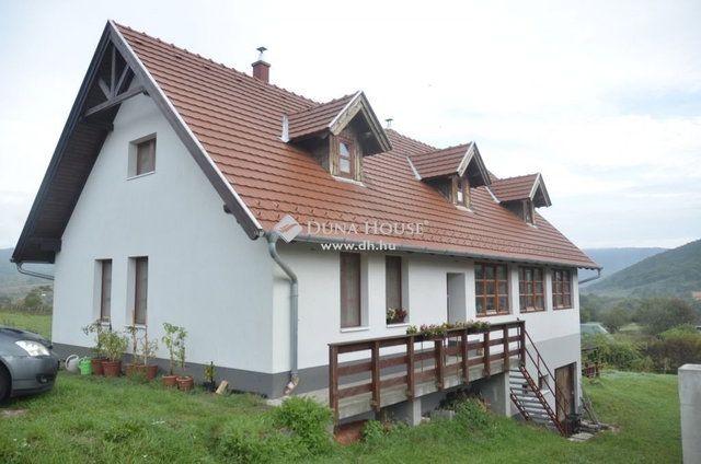 Eladó családi ház, Pilisszentlászlón 116 M Ft, 4 szobás