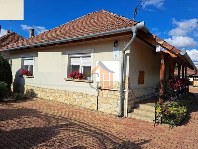 Eladó családi ház, Gyulán 149 M Ft, 4 szobás