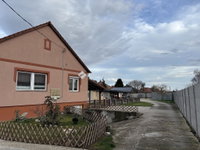 Eladó családi ház