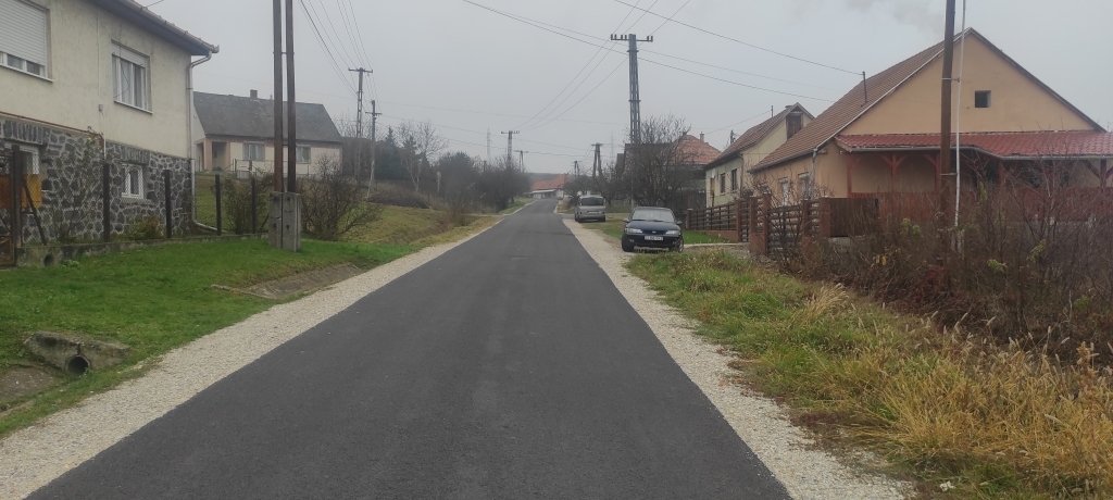 Telek · 856 m² · 4.900.000 Ft