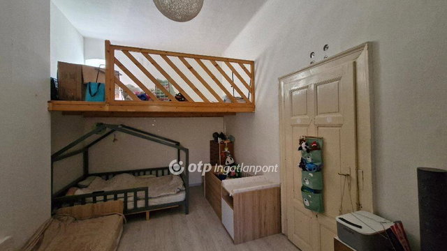 Eladó téglalakás, Nagykőrösön 50 M Ft, 3 szobás