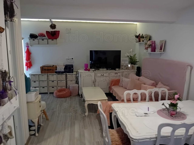Eladó téglalakás, Siófokon 42 M Ft, 1 szobás