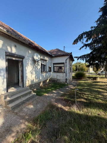 Eladó családi ház, Rózsafán 11.5 M Ft, 2 szobás