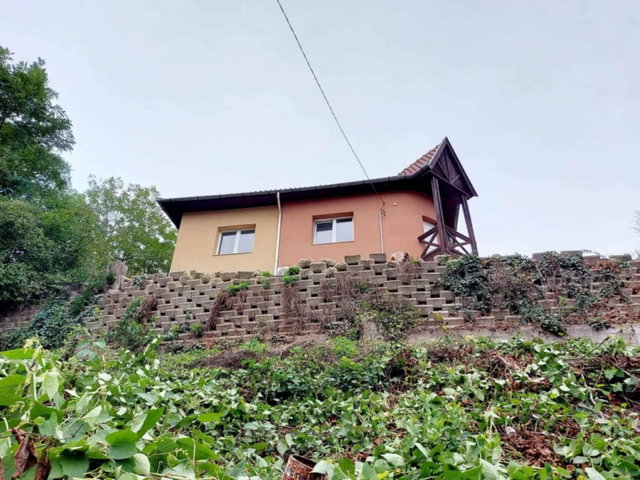 Eladó családi ház, Miskolcon 135 M Ft, 5 szobás