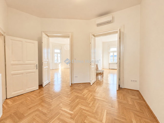 Eladó téglalakás, Budapesten, IX. kerületben 150 M Ft, 2 szobás