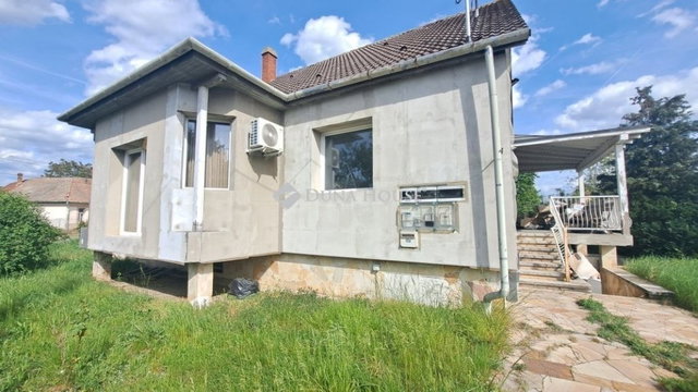 Eladó családi ház, Tápiószecsőn 65 M Ft, 4 szobás