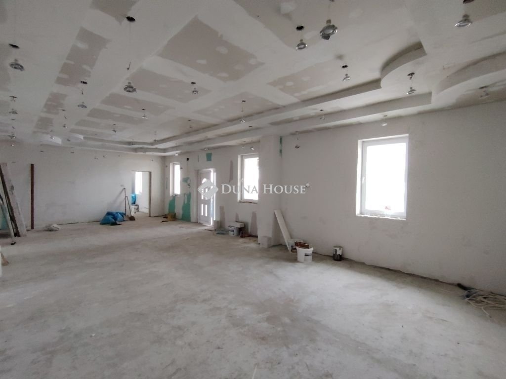 4 bed · 160m² · 100.000.000 ft