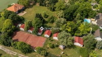 Eladó családi ház, Délegyházán 650 M Ft, 13 szobás