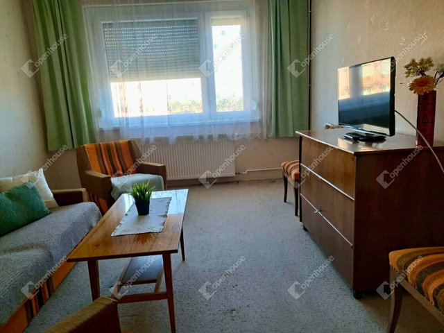 Eladó panellakás, Siófokon 37.99 M Ft, 1+1 szobás