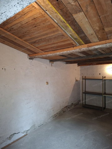 Eladó garázs, Sopronban 9.9 M Ft, 1 szobás / költözzbe.hu