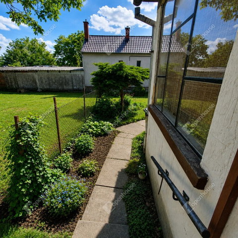 Eladó családi ház, Molnárin 24.9 M Ft, 3 szobás