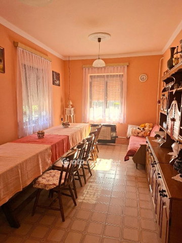 Eladó családi ház, Szabadszálláson 33.8 M Ft, 3 szobás