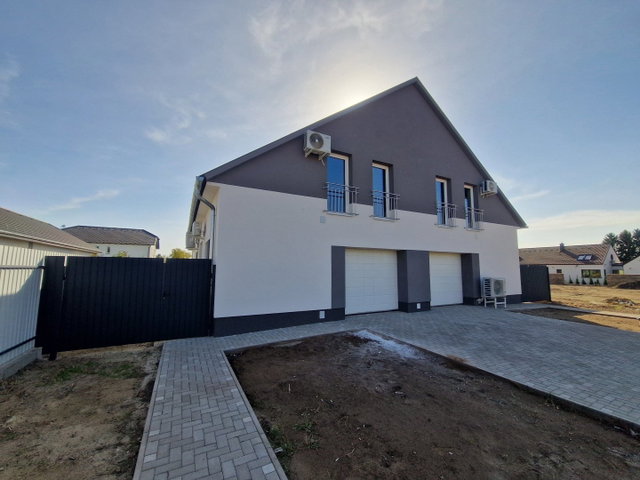 Eladó ikerház, Baján 99.7 M Ft, 5 szobás / költözzbe.hu