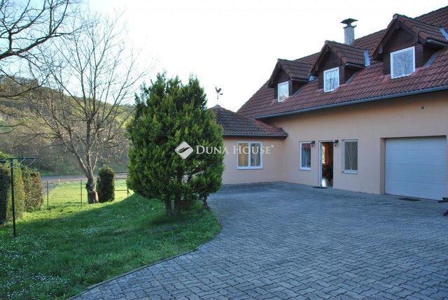 Eladó családi ház, Kisberényen 79.9 M Ft, 8 szobás