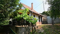 Eladó családi ház, Szekszárdon 10.8 M Ft, 2 szobás