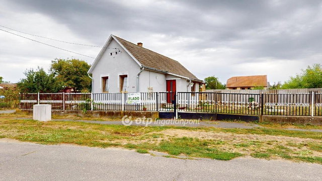 Eladó családi ház, Gulácson 13 M Ft, 1 szobás