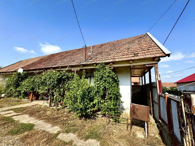 Eladó családi ház, Nagyecseden 8.9 M Ft, 3 szobás