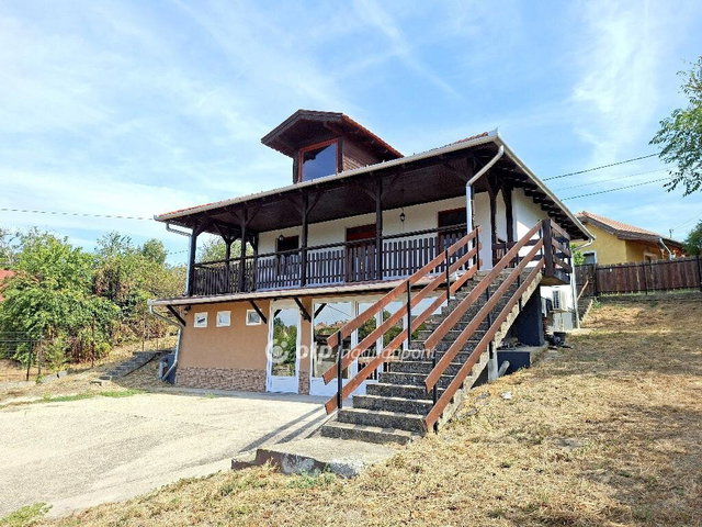 Eladó családi ház, Ercsiben 69.9 M Ft, 4 szobás