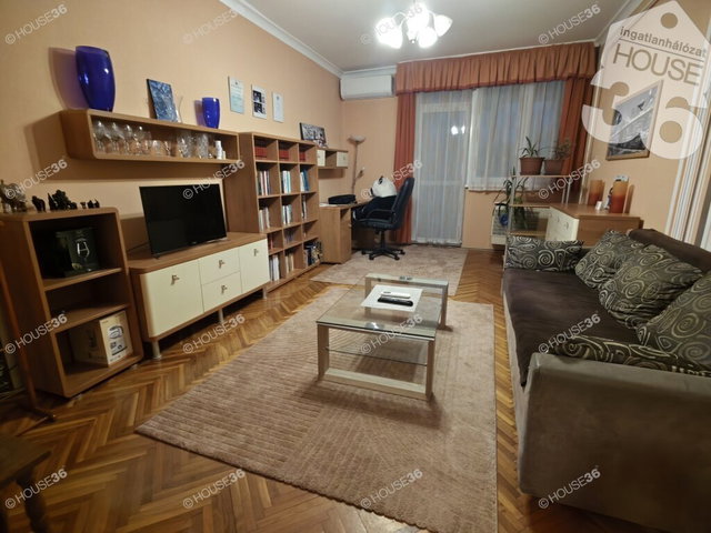 Eladó téglalakás, Kiskunfélegyházán 39.99 M Ft, 2 szobás