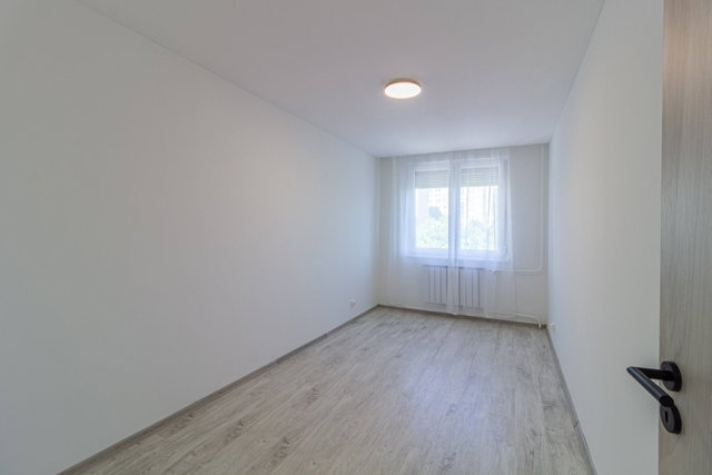 Kiadó panellakás, albérlet, Kiskunfélegyházán 140 E Ft / hó