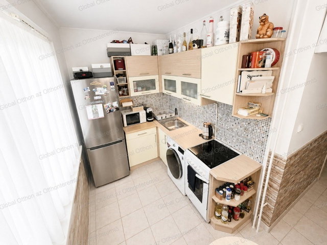 Eladó panellakás, Mosonmagyaróváron 42.9 M Ft