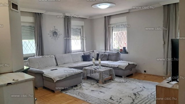 Eladó családi ház, Budapesten, XV. kerületben 299.9 M Ft