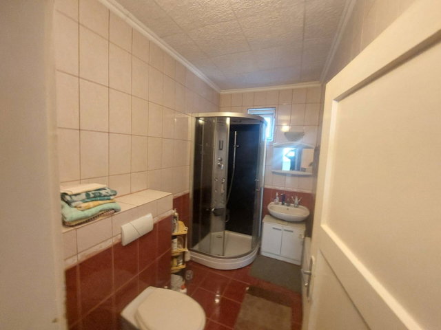Eladó családi ház, Forrón 26 M Ft, 3 szobás