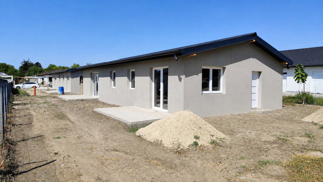 Eladó ikerház, Siófokon 52 M Ft, 2 szobás / költözzbe.hu