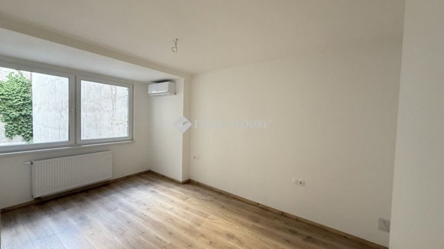 Eladó téglalakás, Budapesten, VI. kerületben 117 M Ft, 3 szobás