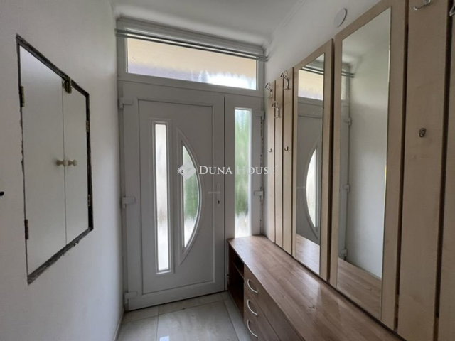 Kiadó családi ház, albérlet, Nyíregyházán 380 E Ft / hó