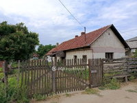 Eladó családi ház, Tégláson 19.9 M Ft, 2 szobás