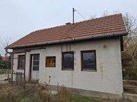 Eladó családi ház, Törtelen 10 M Ft, 2 szobás