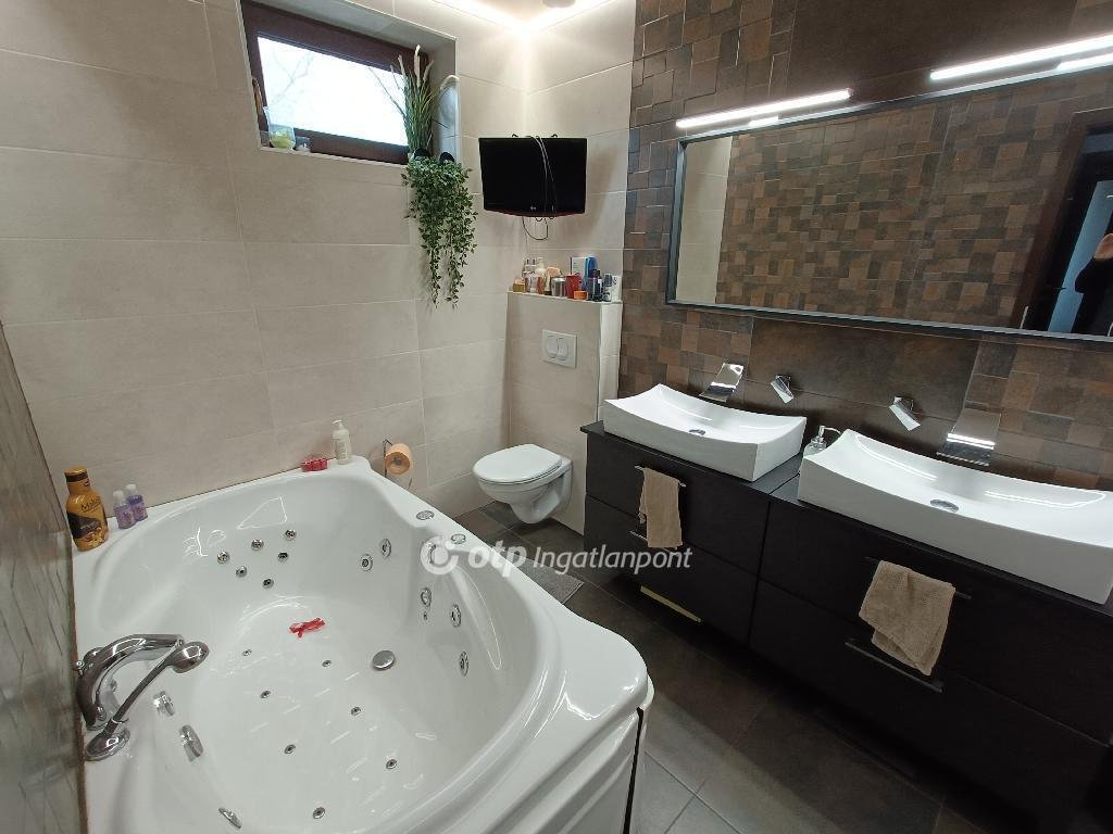 4 bed · 135m² · 120.000.000 ft